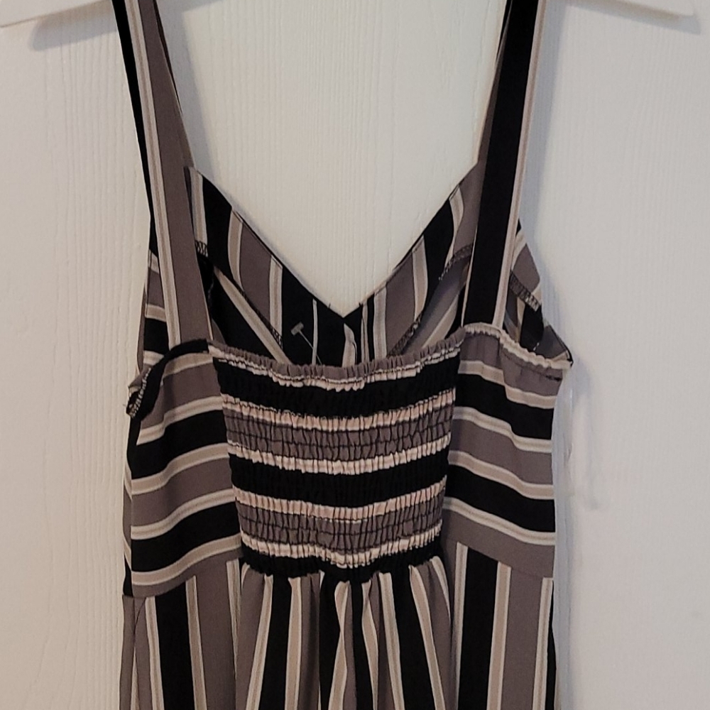 Jumpsuit - Picture 3 of 5